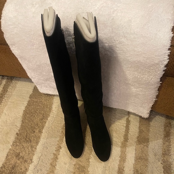 Michael Michael Kors over the knee suede boots. - Picture 6 of 6